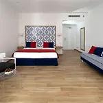 Miramare Hotel 4*