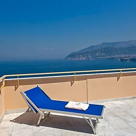 Miramare Hotel 4*
